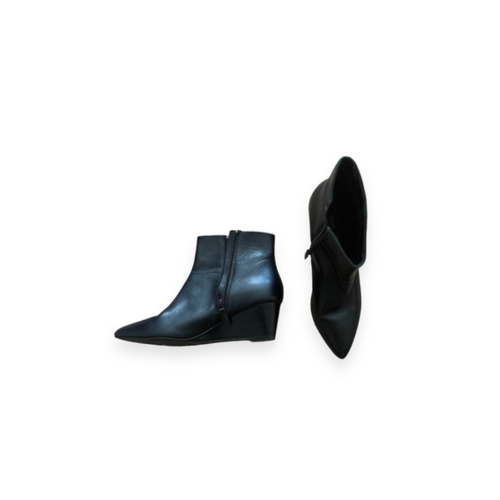 COLE HANN LEATHER WEDGE HEELED BOOTS